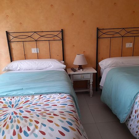Hostal Quiper Quiroga Екстер'єр фото