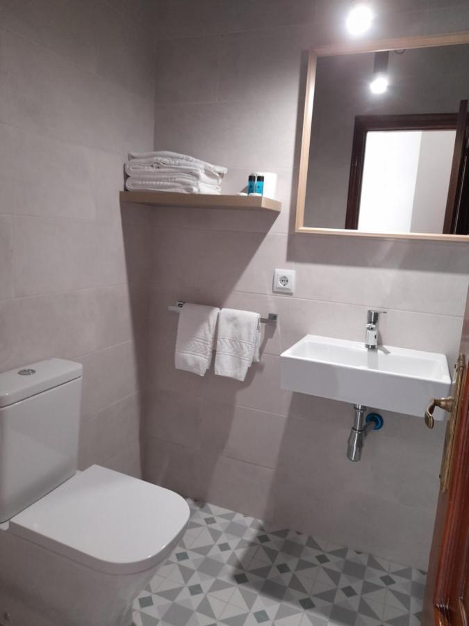 Hostal Quiper Quiroga Екстер'єр фото
